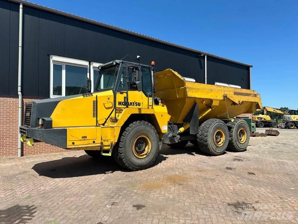 Komatsu HM300-2 Terrængående lastbiler