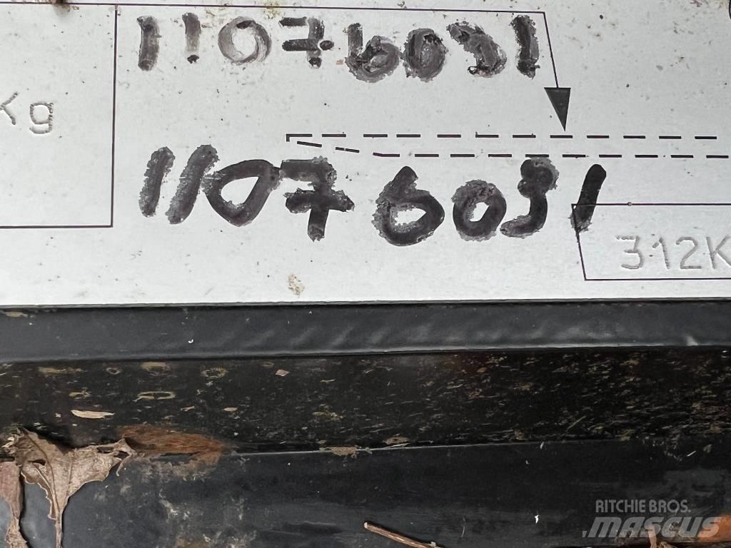 JCB QFIT HEADSTOCK Andet læsse- og graveudstyr