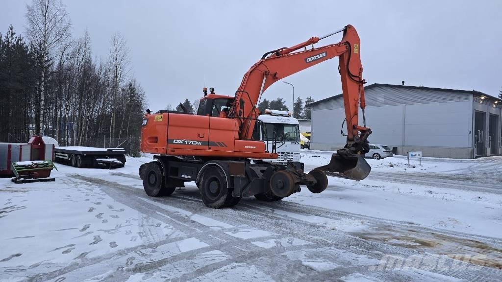 Doosan DX 170 W Gravemaskiner på hjul