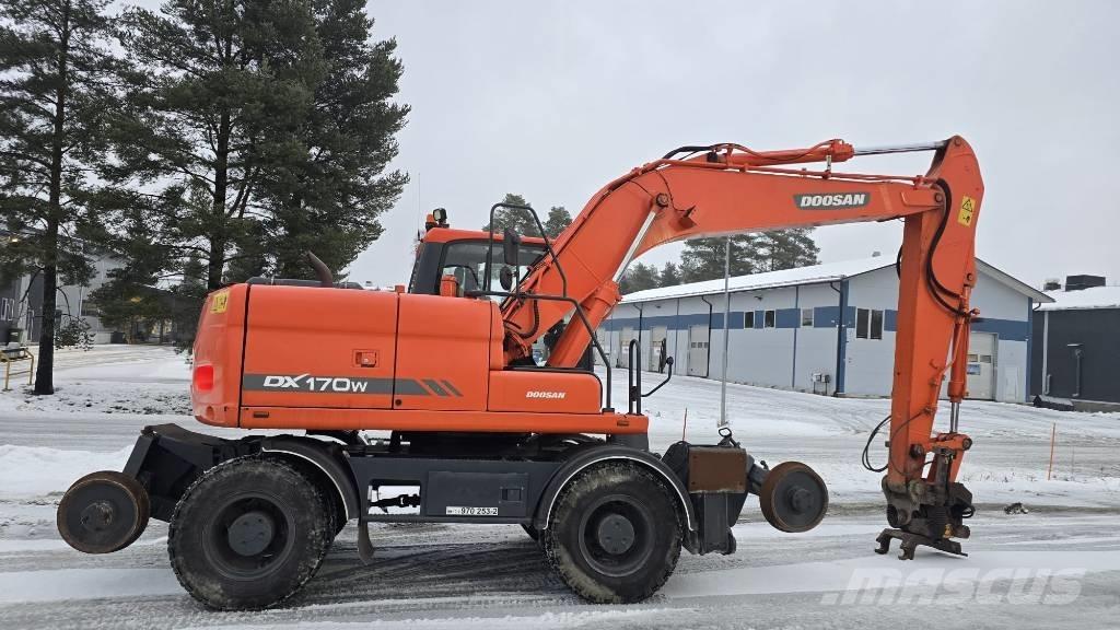 Doosan DX 170 W Gravemaskiner på hjul