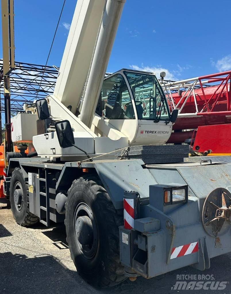 Terex A450 Kraner til hårdt terræn