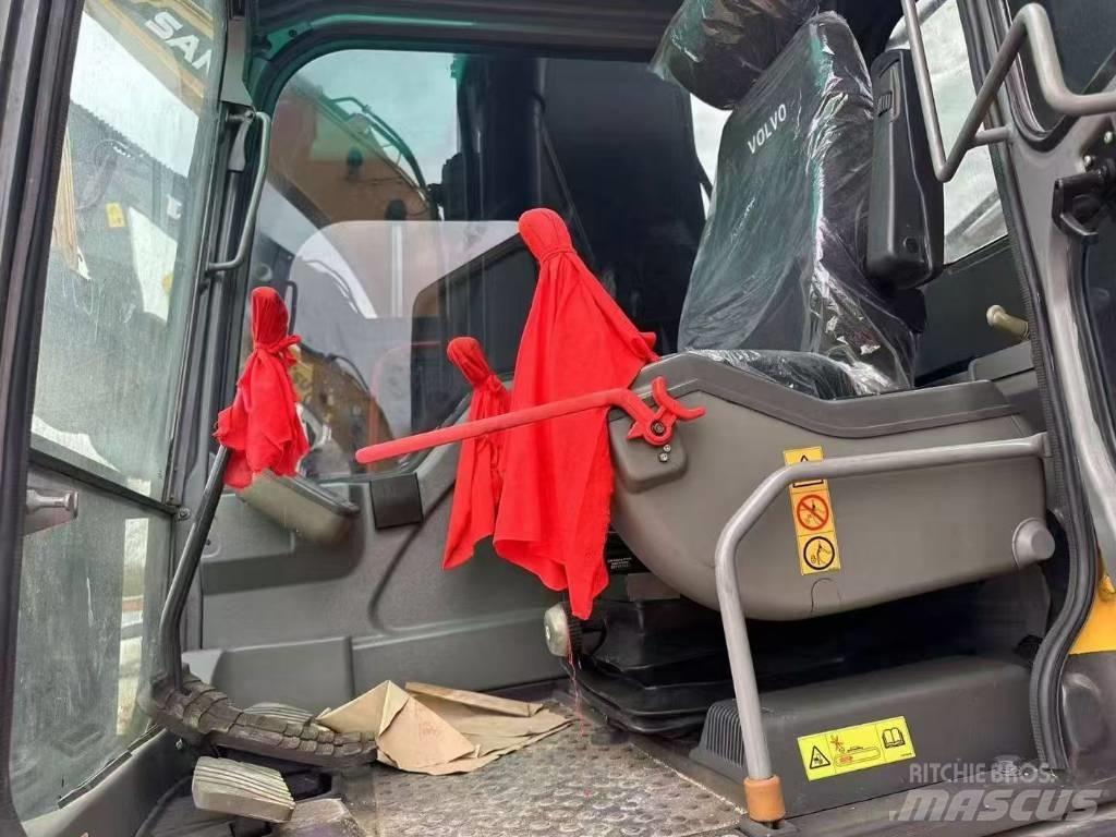Volvo 240 Gravemaskiner på larvebånd