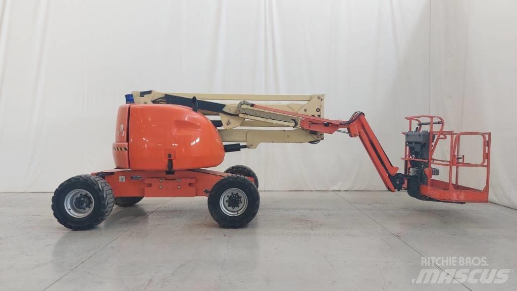 JLG 450 AJ Bomlifte med knækarm
