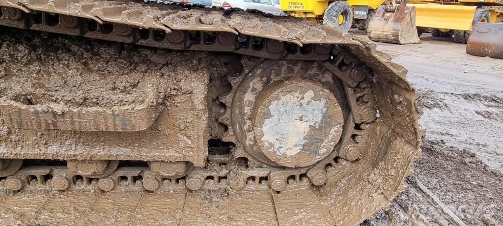 Hyundai HX 140 L Gravemaskiner på larvebånd