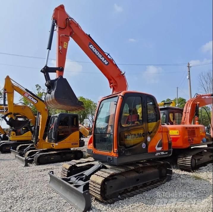 Doosan DX75-9C Midi-gravemaskiner 7t - 12t