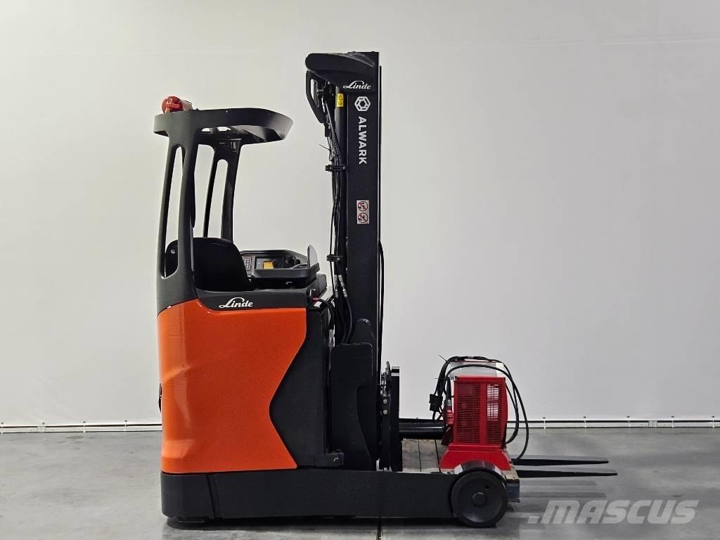 Linde R16B Selvkørende stablere