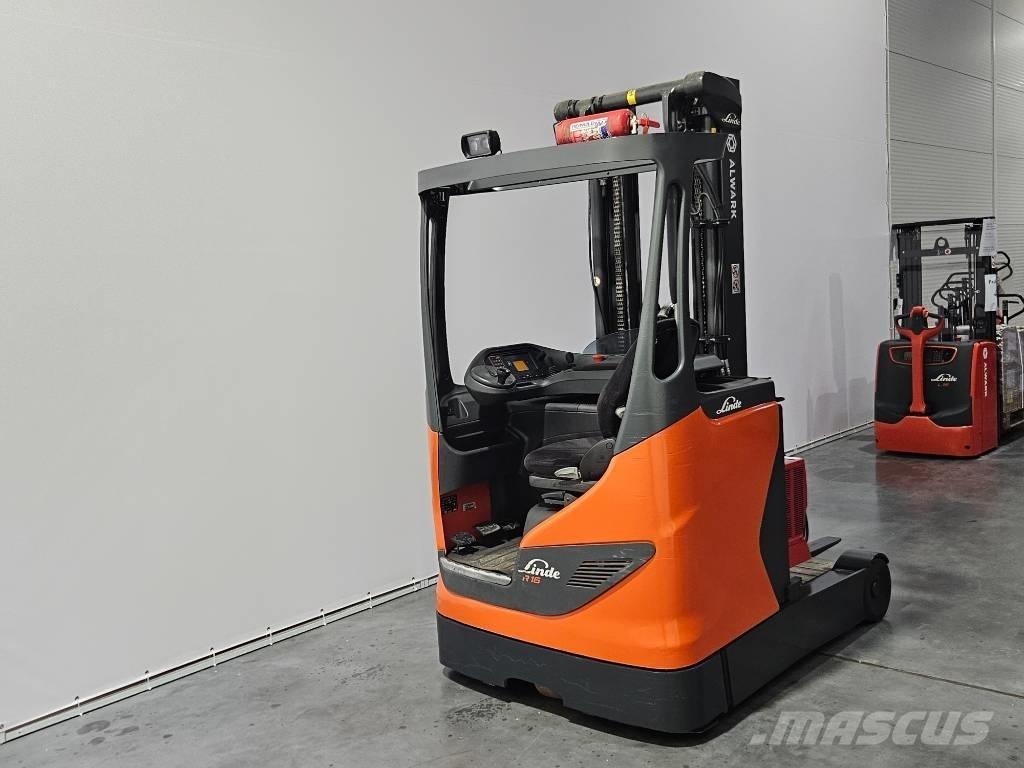 Linde R16B Selvkørende stablere