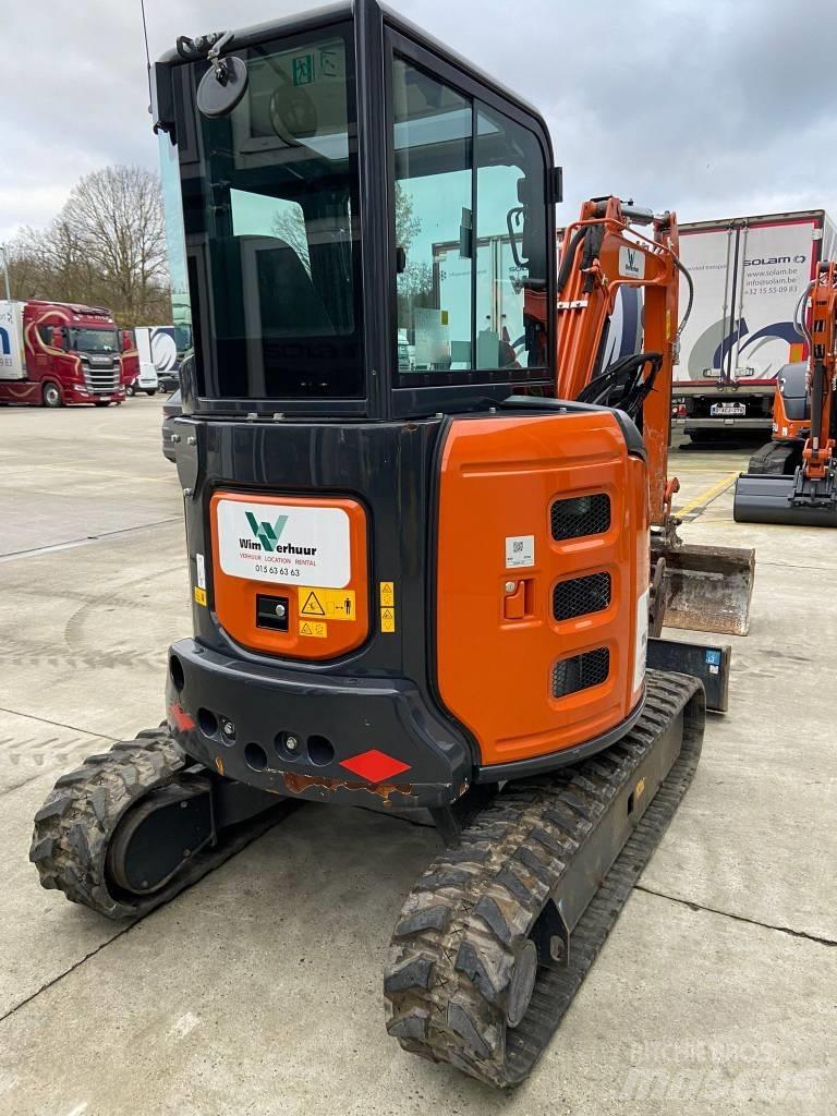 Hitachi ZX 33 U-6 Minigravemaskiner