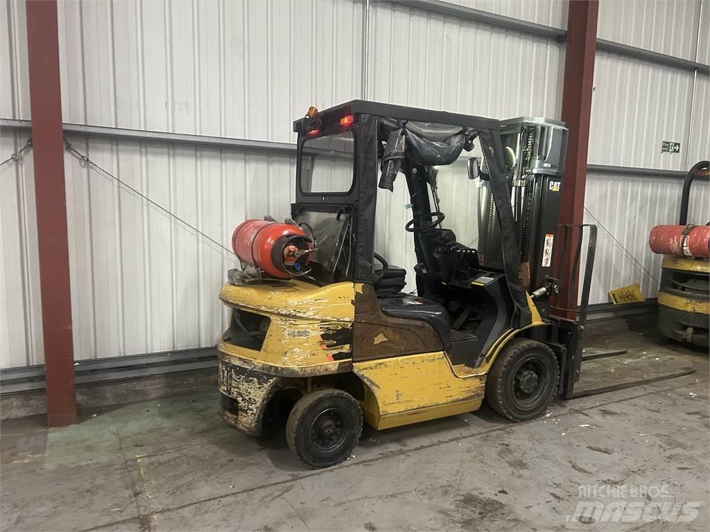 CAT GP25NT LPG gaffeltrucks