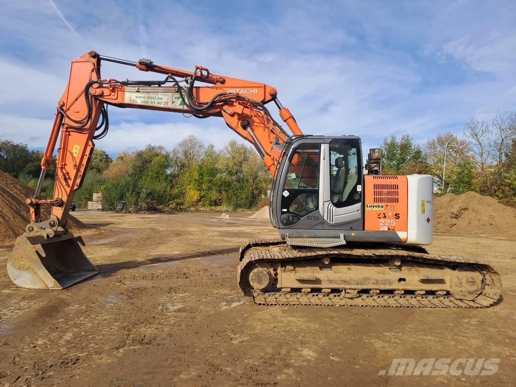 Hitachi ZX225USLC-3 Gravemaskiner på larvebånd