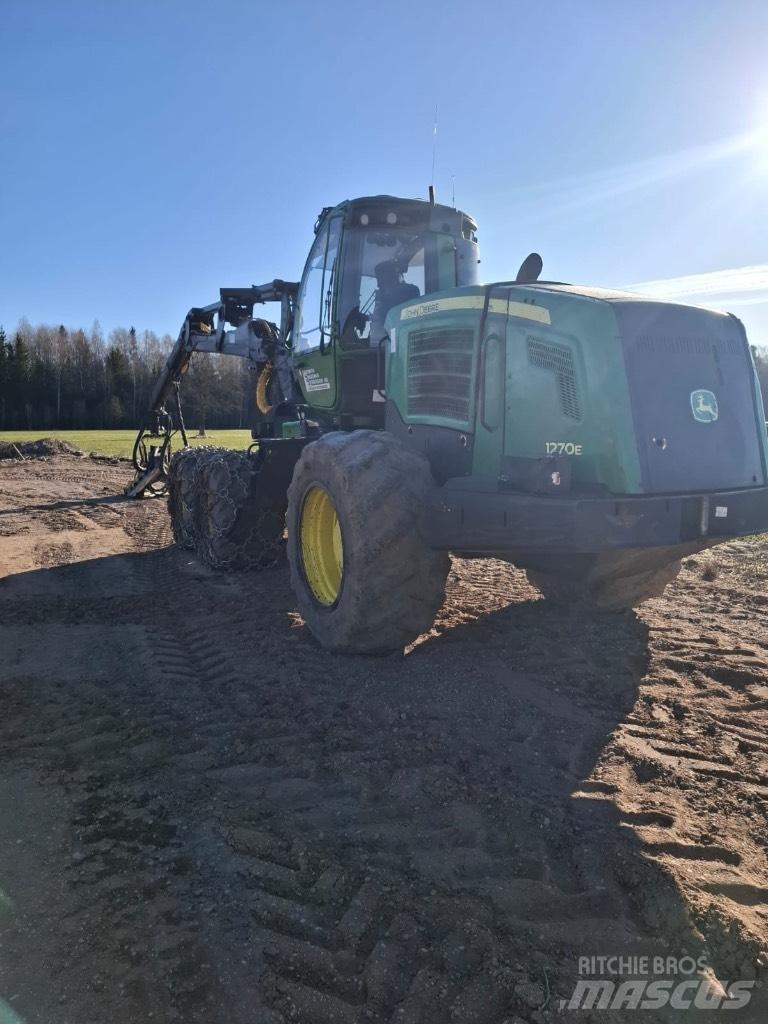 John Deere 1270 E Skovningsmaskiner