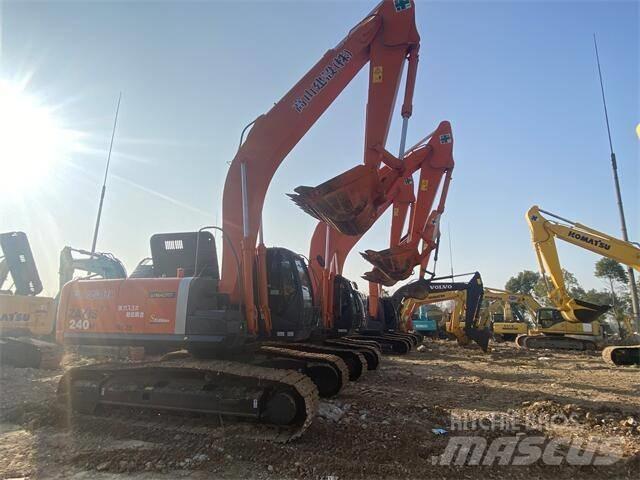 Hitachi ZX 240H Gravemaskiner på larvebånd