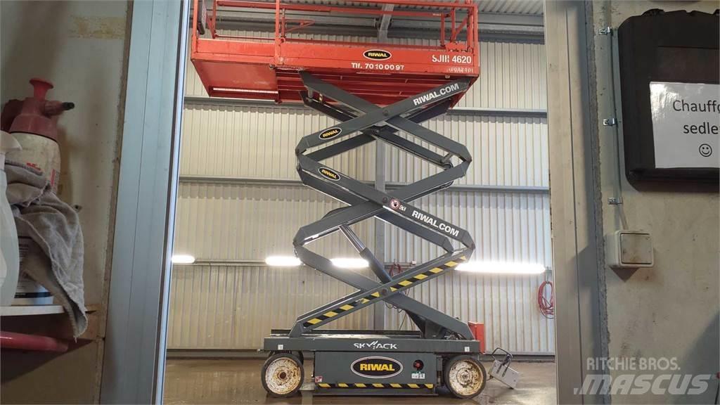 SkyJack SJIII4620 Saxlifte