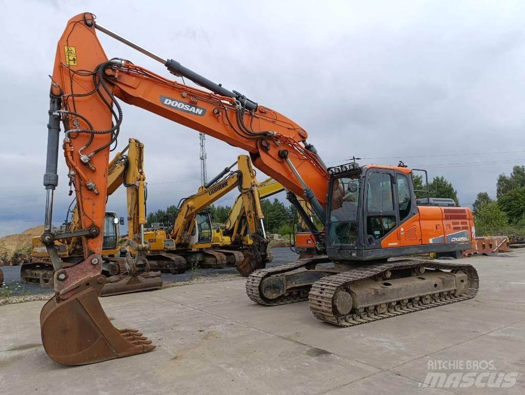 Doosan DX 255 LC-5 Gravemaskiner på larvebånd