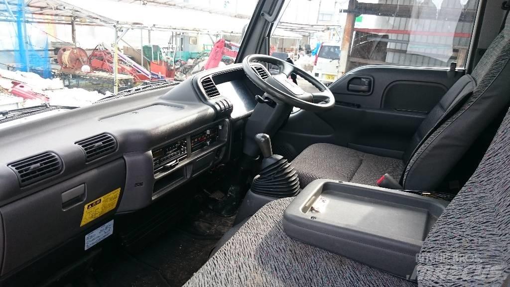 Isuzu KC-NKR66ED Lastbiler med tip