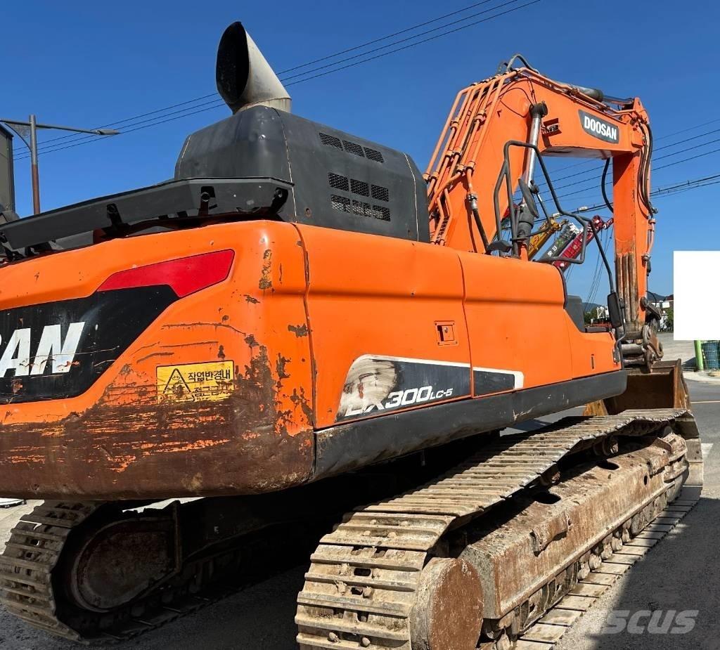 Doosan DX 300 LC-3 Gravemaskiner på larvebånd