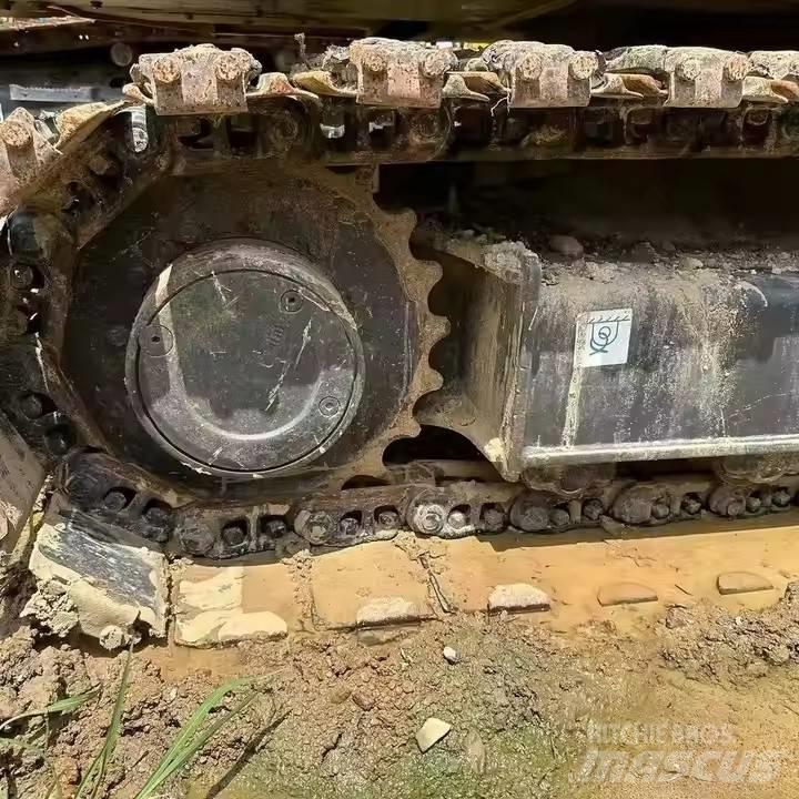 Komatsu PC70 Gravemaskiner på larvebånd