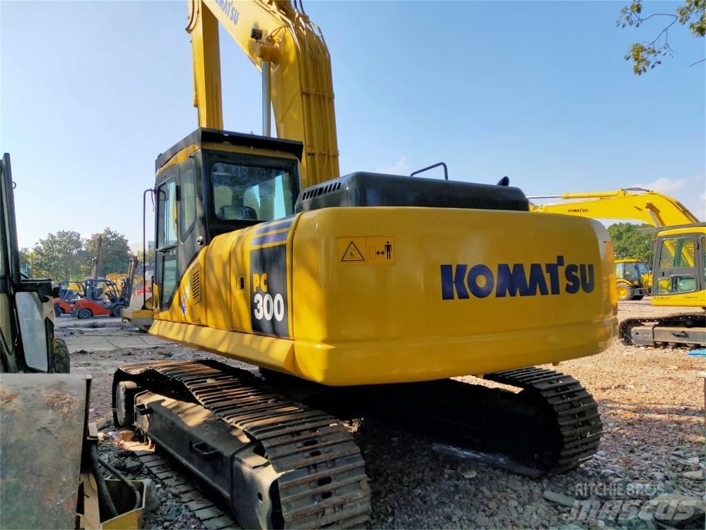 Komatsu PC 300-7 Gravemaskiner på larvebånd