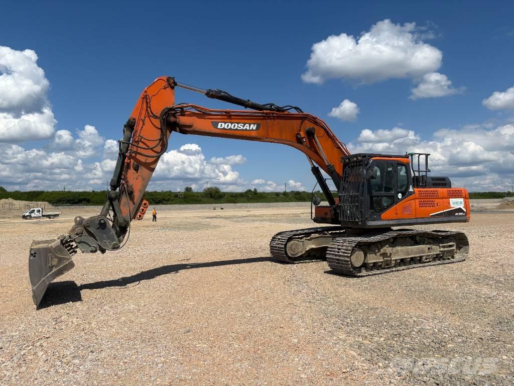 Doosan DX 300 LC-5 Gravemaskiner på larvebånd