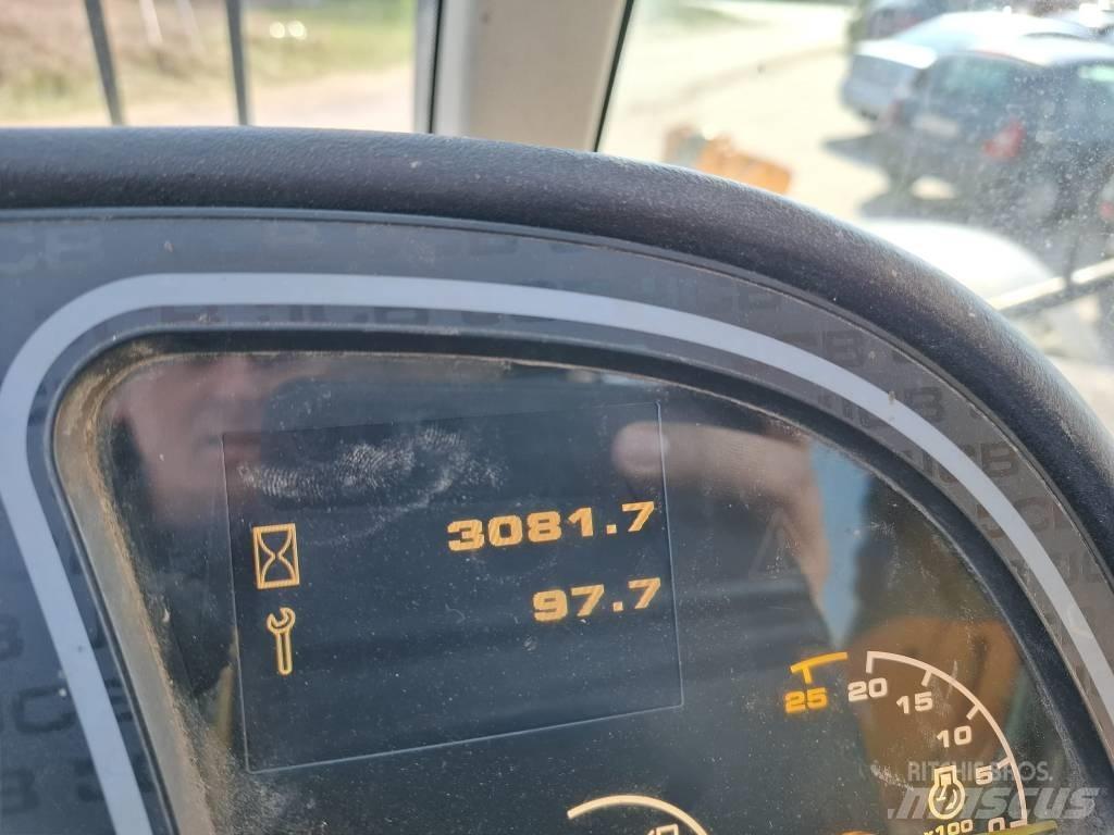 JCB 540-140 Teleskoplæssere