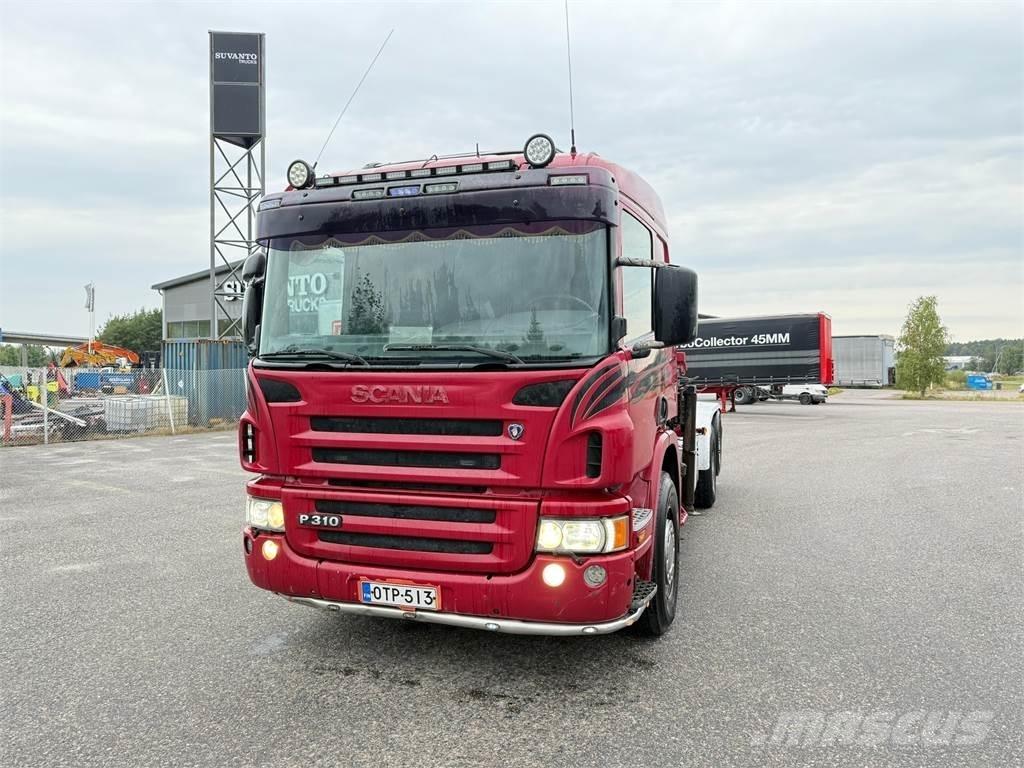 Scania P 310 Lastbil med kran
