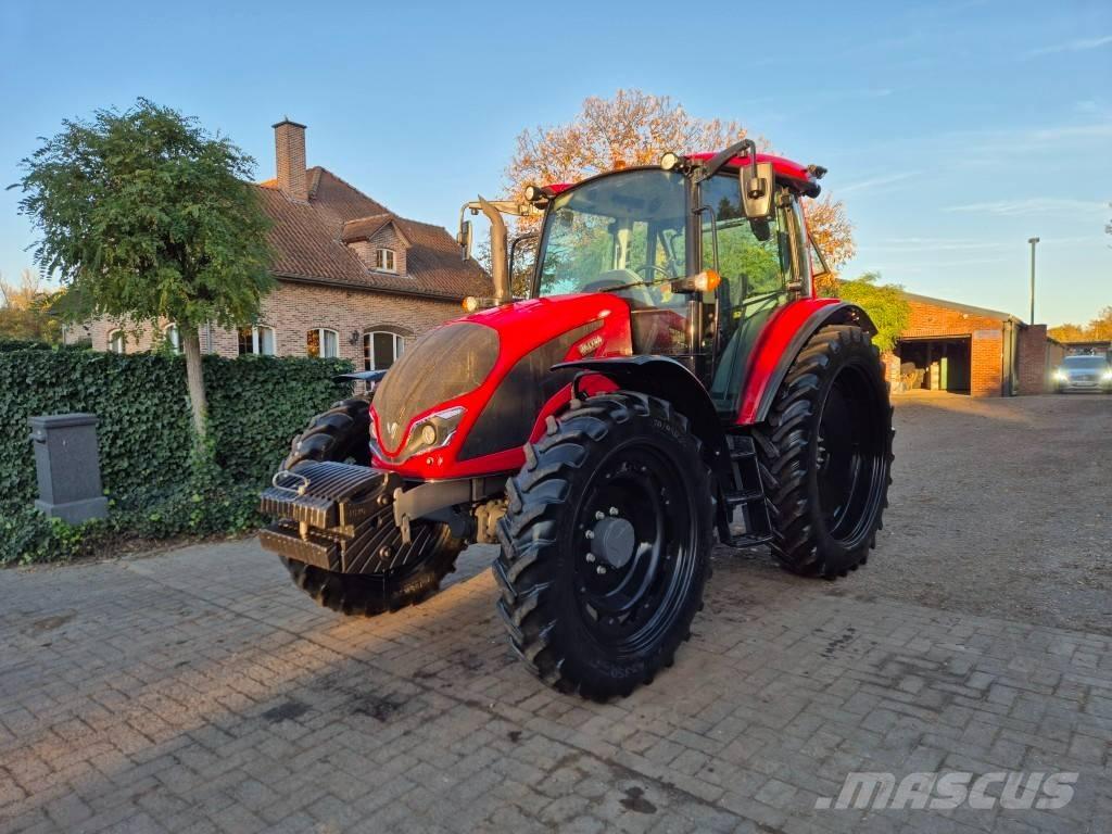 Valtra A105 HiTech Traktorer