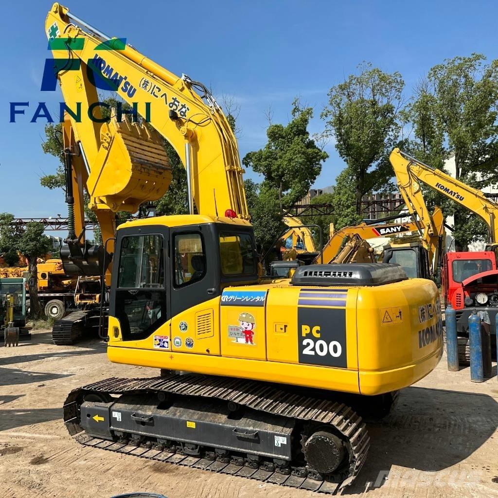 Komatsu PC 200-8 Gravemaskiner på larvebånd