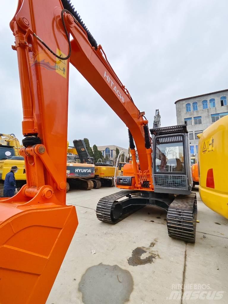 Hitachi EX 120 Gravemaskiner på larvebånd