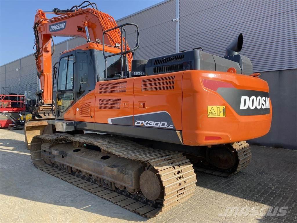 Doosan DX300LC-5 Gravemaskiner på larvebånd