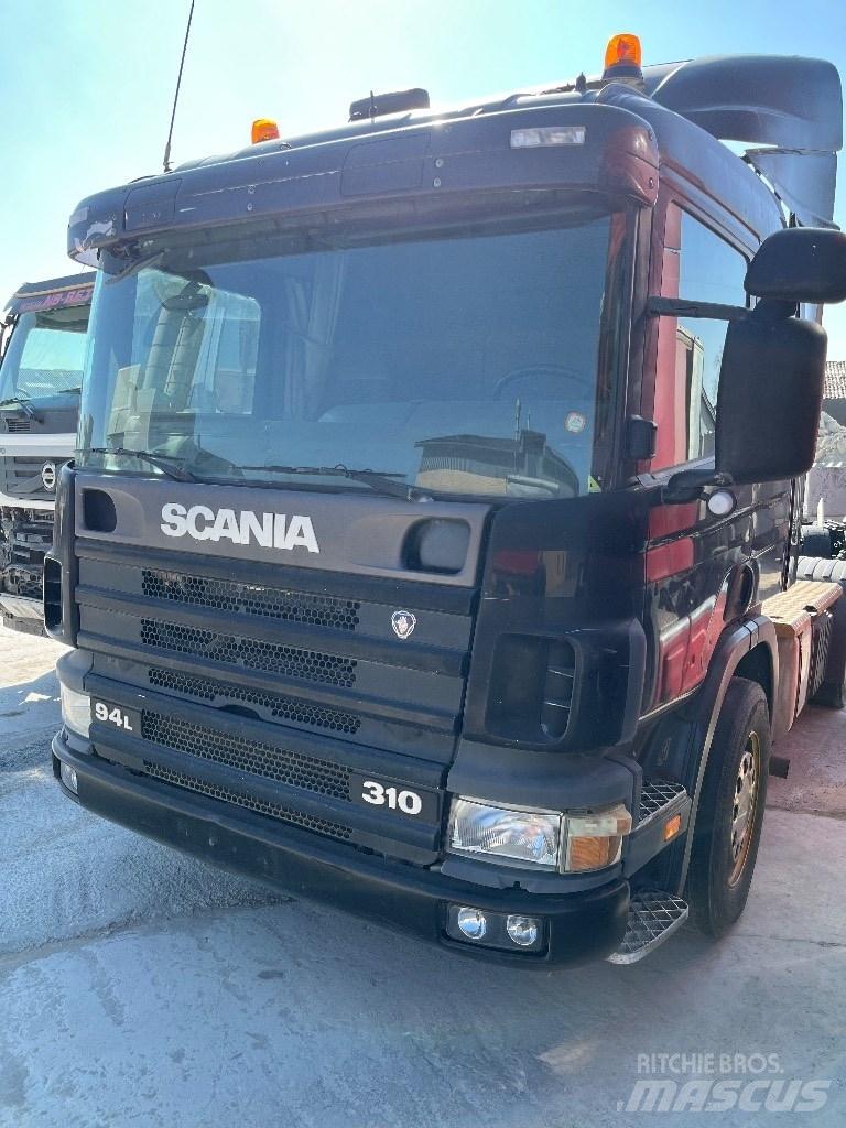 Scania P 94 L 310 Trækkere