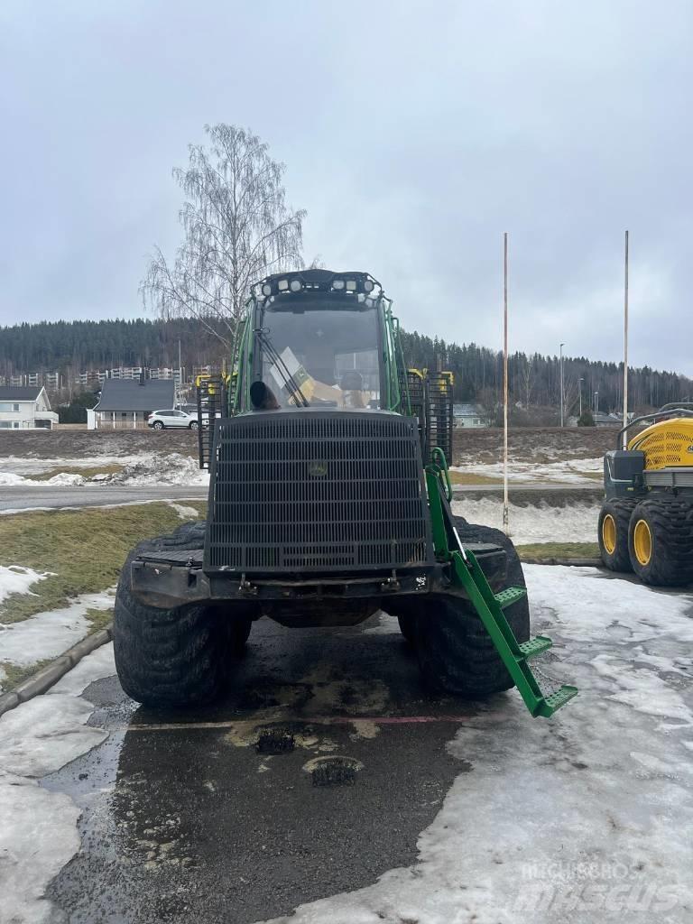 John Deere 1210 E Udkørselsmaskiner