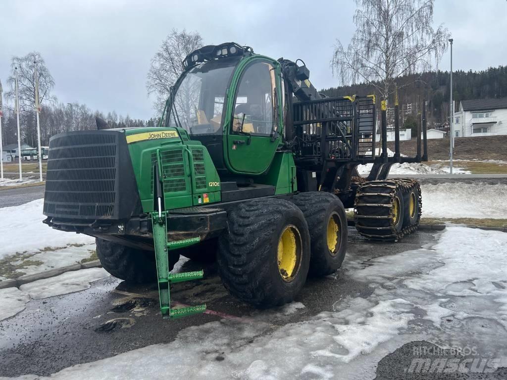 John Deere 1210 E Udkørselsmaskiner