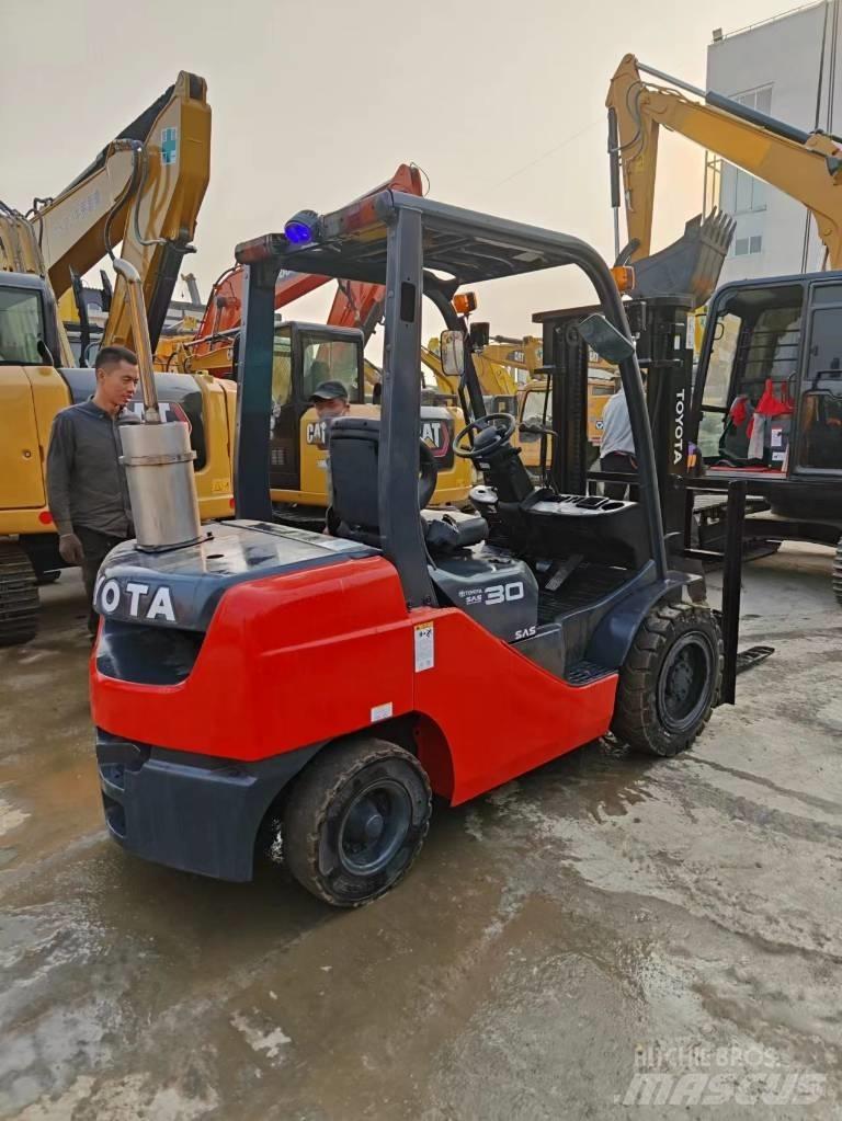 Toyota 8 FD 30 Diesel gaffeltrucks