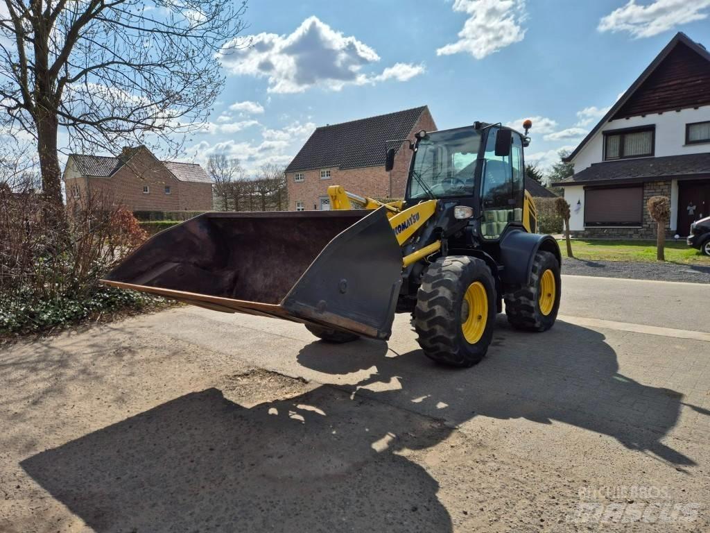 Komatsu WA100M-7 Læssemaskiner på hjul