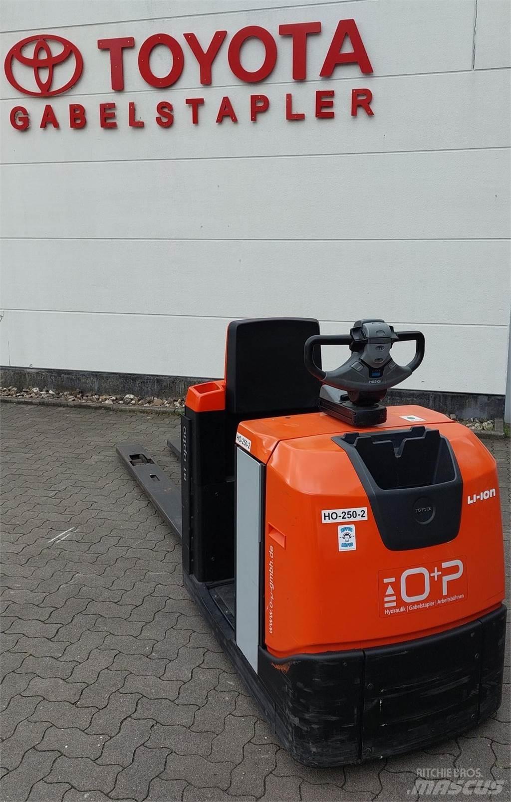 Toyota OSE 250 Plukketruck, lav