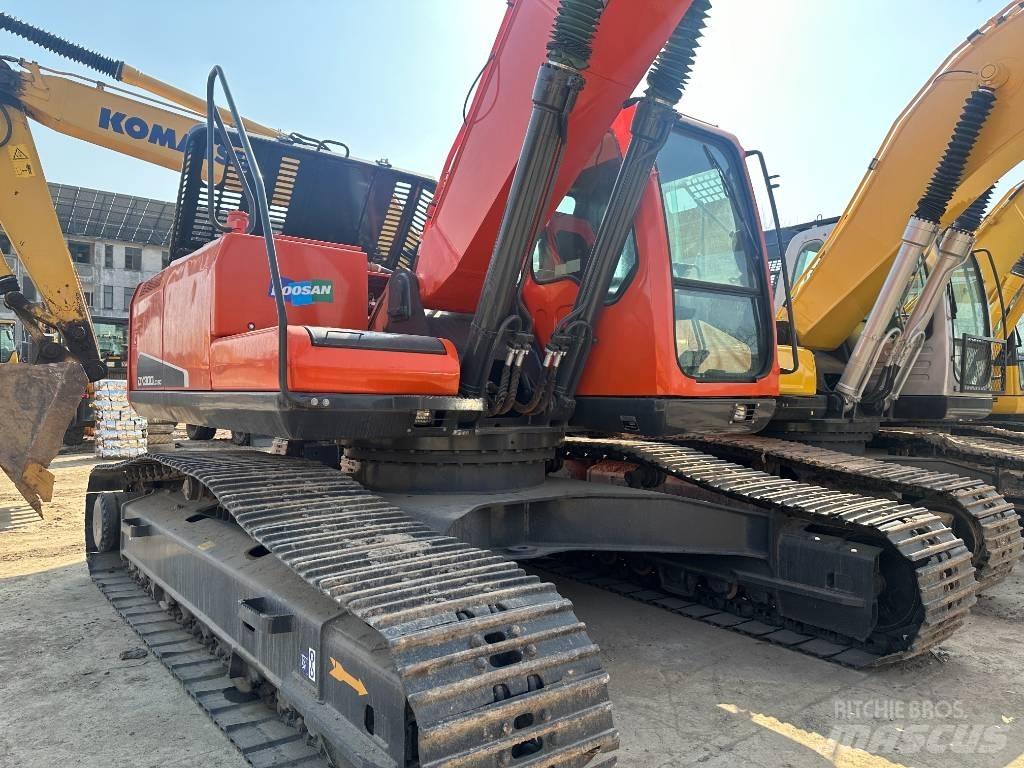 Doosan DX 300LC-9C Gravemaskiner på larvebånd