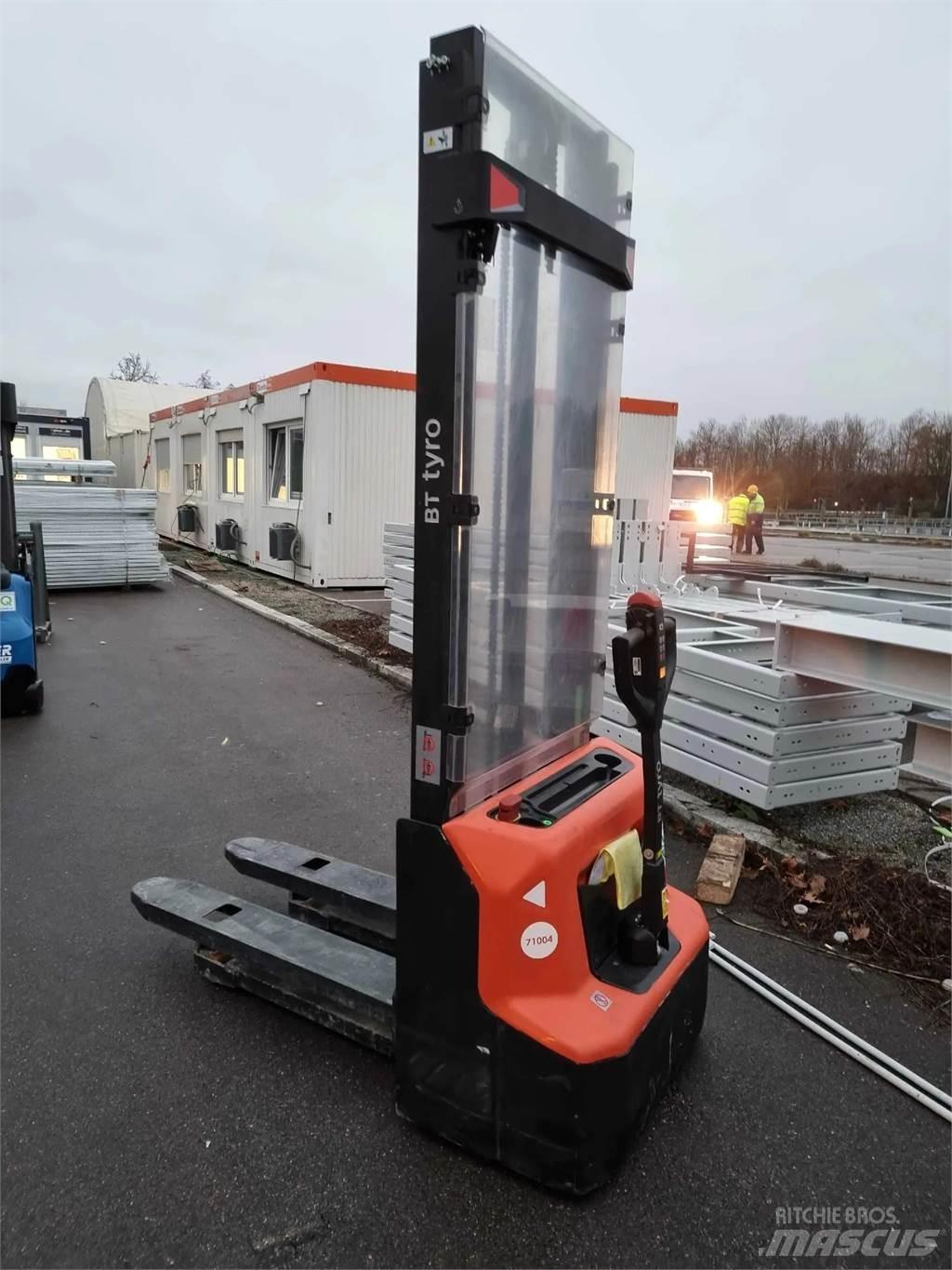Toyota BT SHE100 Andre lifte og platforme