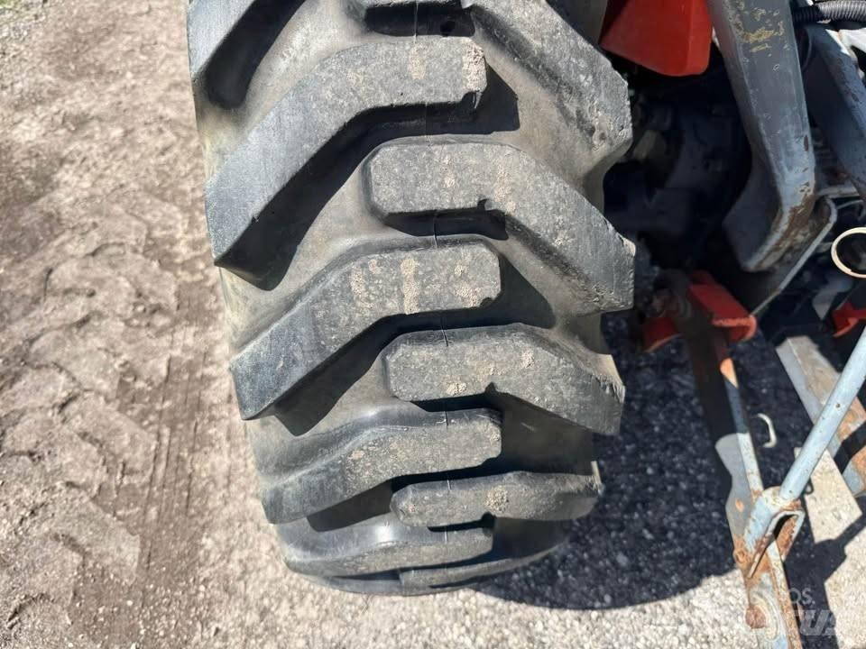 Kubota B 7800 HSD Traktorer