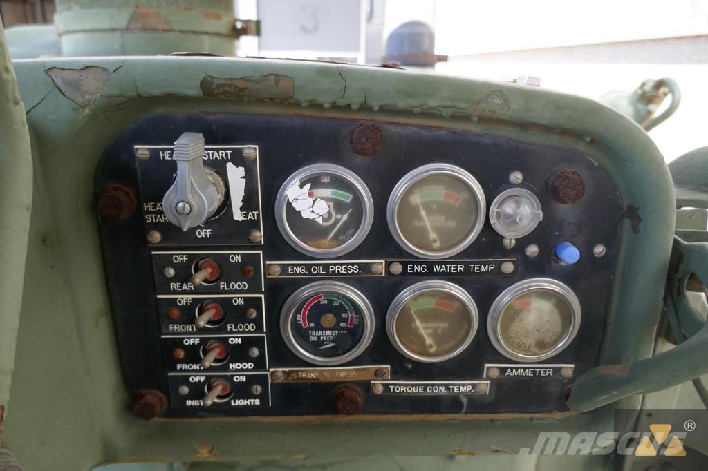 CAT D7F Ex-army Bulldozer på larvebånd