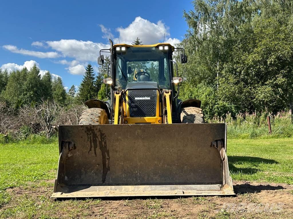 Komatsu WB 97 S-8 Rendegravere