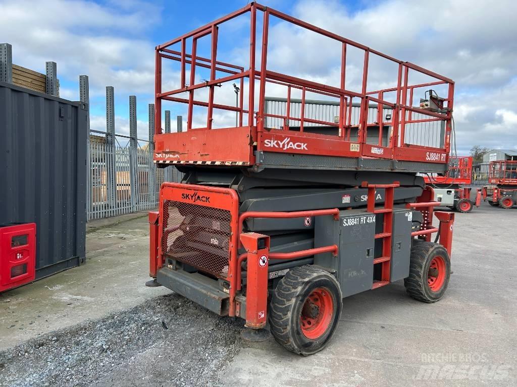 SkyJack SJ 8841 RT Saxlifte