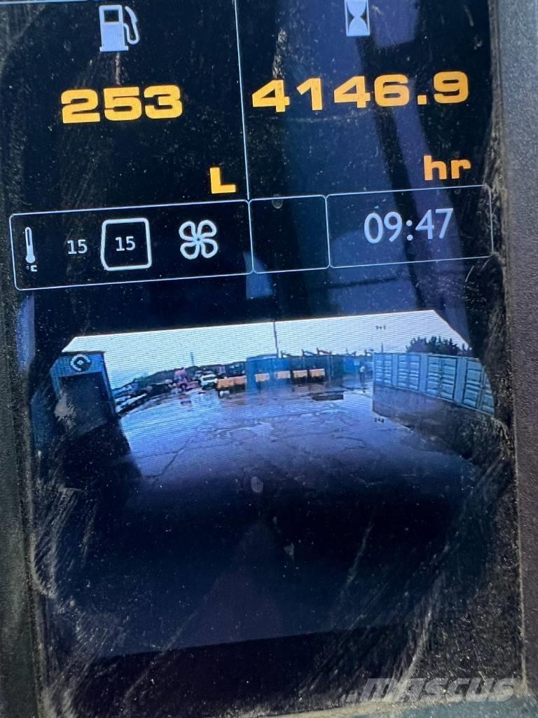 JCB JS 130 Gravemaskiner på larvebånd