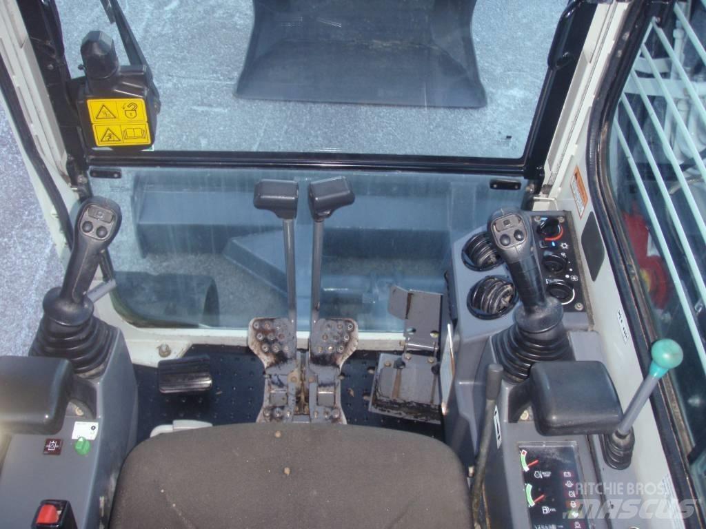 Takeuchi TB153FR Minigravemaskiner