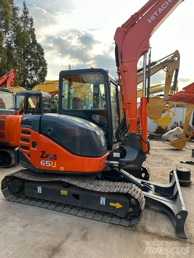 Hitachi ZX 65 Minigravemaskiner