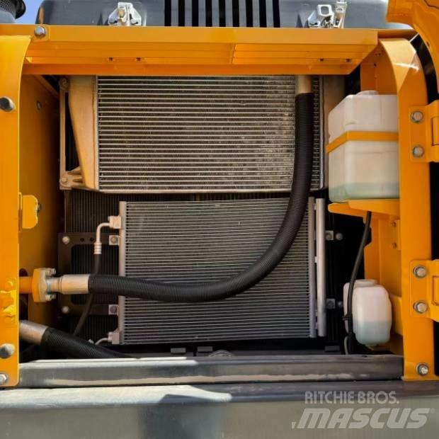 Hyundai R220-9S Gravemaskiner på larvebånd