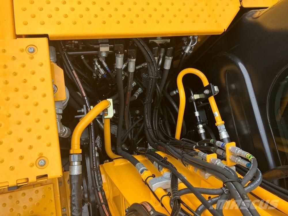 JCB JS145W Gravemaskiner på hjul