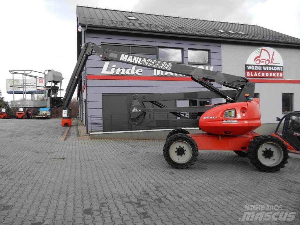 Manitou 200 ATJ Kompakte selvkørende bomlifte