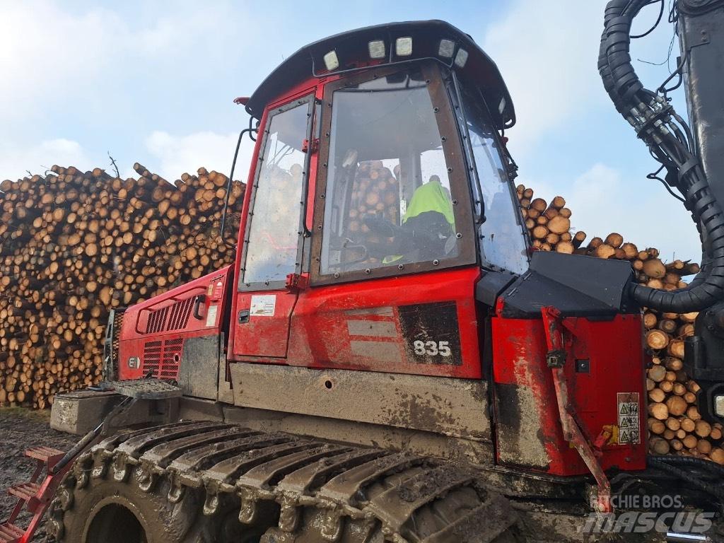 Komatsu 835 Udkørselsmaskiner
