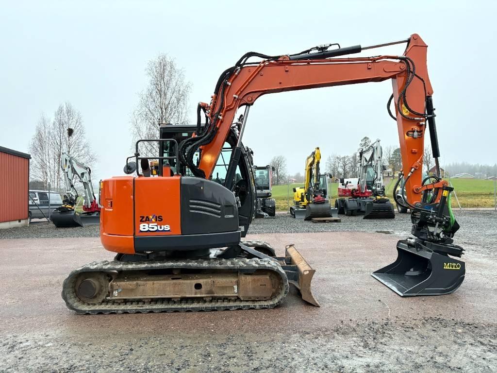 Hitachi ZX85US-6 Midi-gravemaskiner 7t - 12t