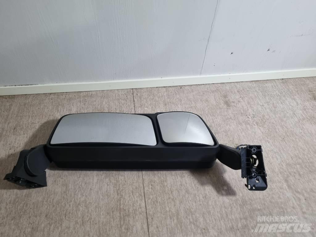 Mercedes-Benz MP4 Chassis og suspension